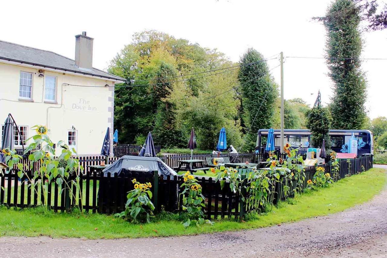 The Dove Inn Micheldever エクステリア 写真