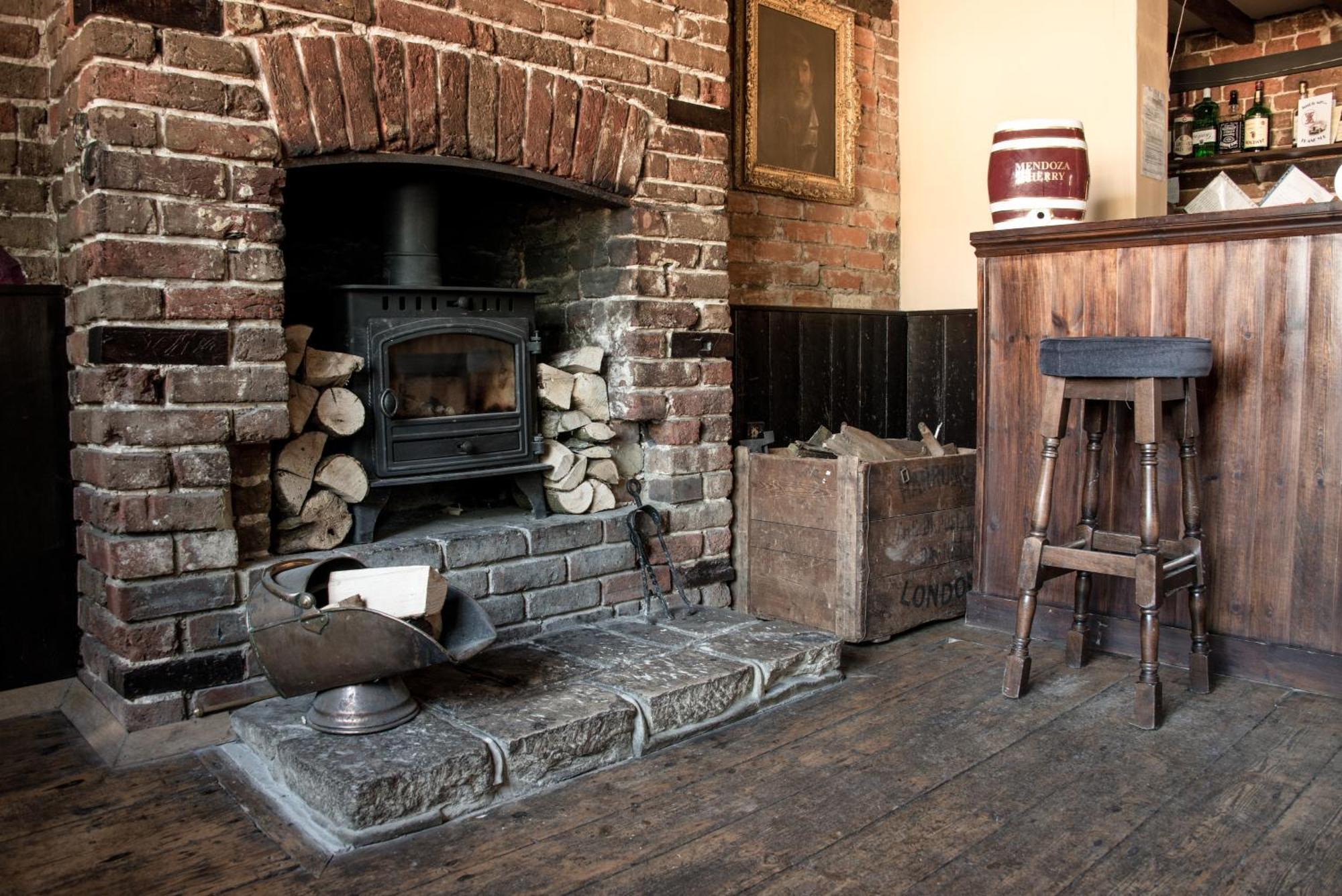 The Dove Inn Micheldever エクステリア 写真